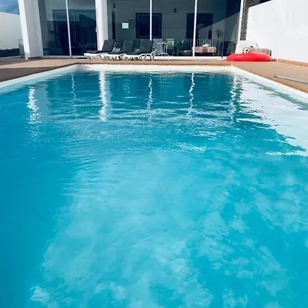 Baroli Amplia Piscina Privada Climatizada Villa