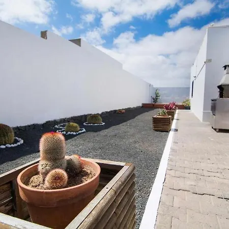 Baroli Amplia Piscina Privada Climatizada * Playa Blanca (Lanzarote)
