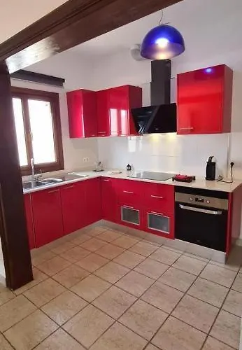 Baroli Amplia Piscina Privada Climatizada